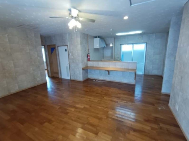 平屋建て 室内